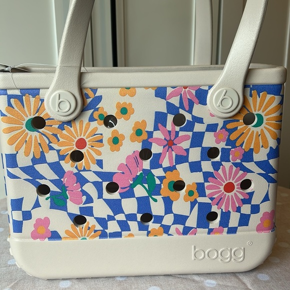 NWT ~Small Floral Bogg Bag - Picture 1 of 10